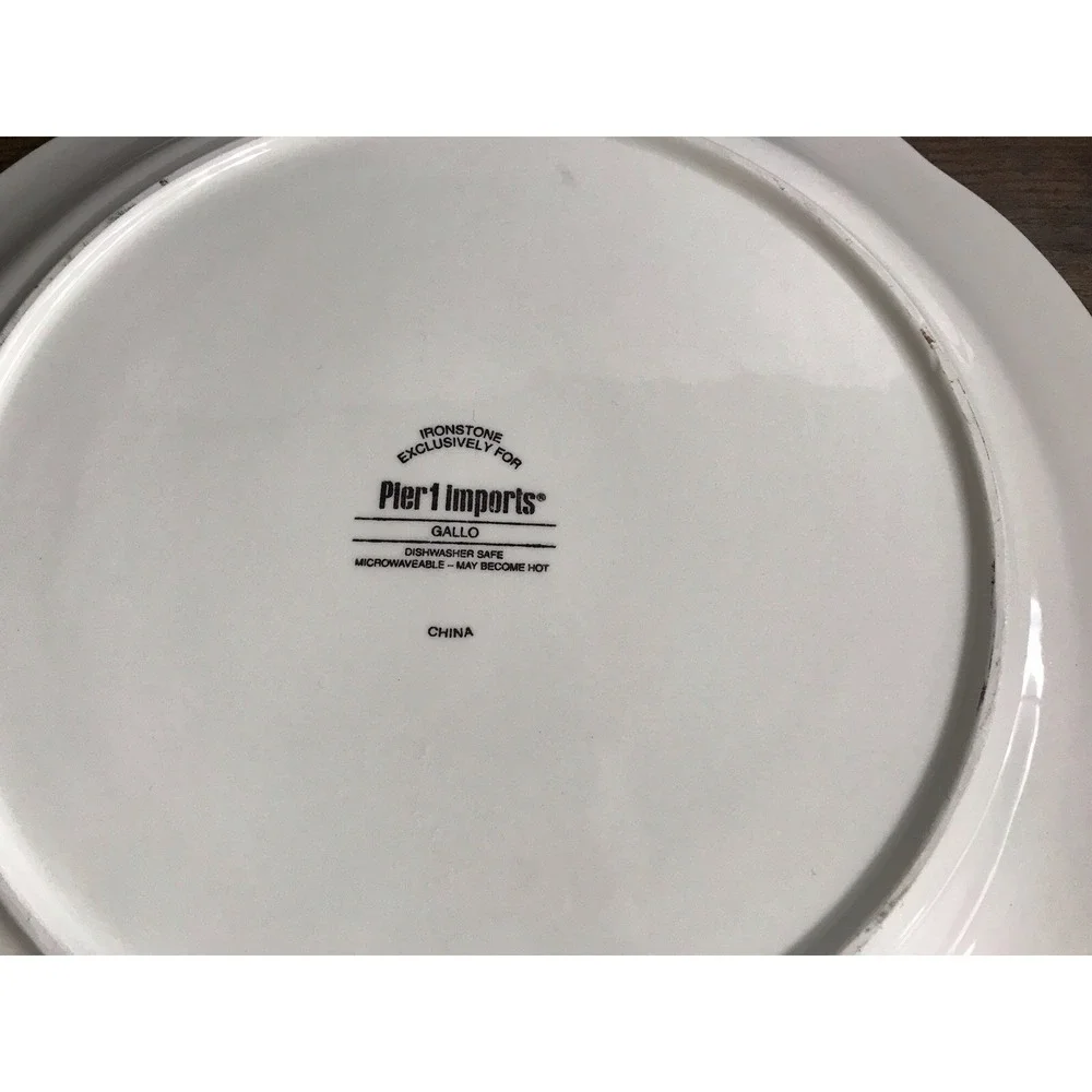 Pier 1 Imports Gallo Decorative Plate With Chickens